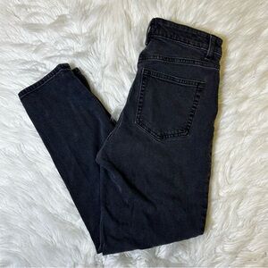 H&M Charcoal Gray Black Skinny High Waisted Jeans‎ Size 6